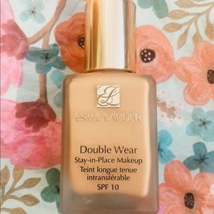 Estée Lauder DOUBLE WEAR